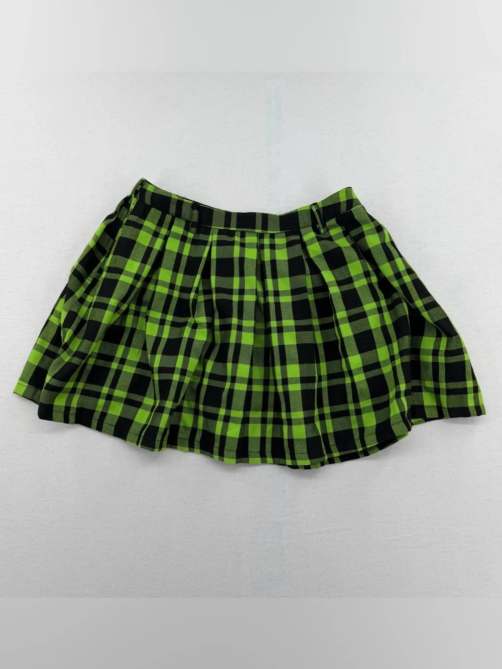 Hot Topic Black and Acid Green Plaid Pleated Skater / School Girl Mini Skirt